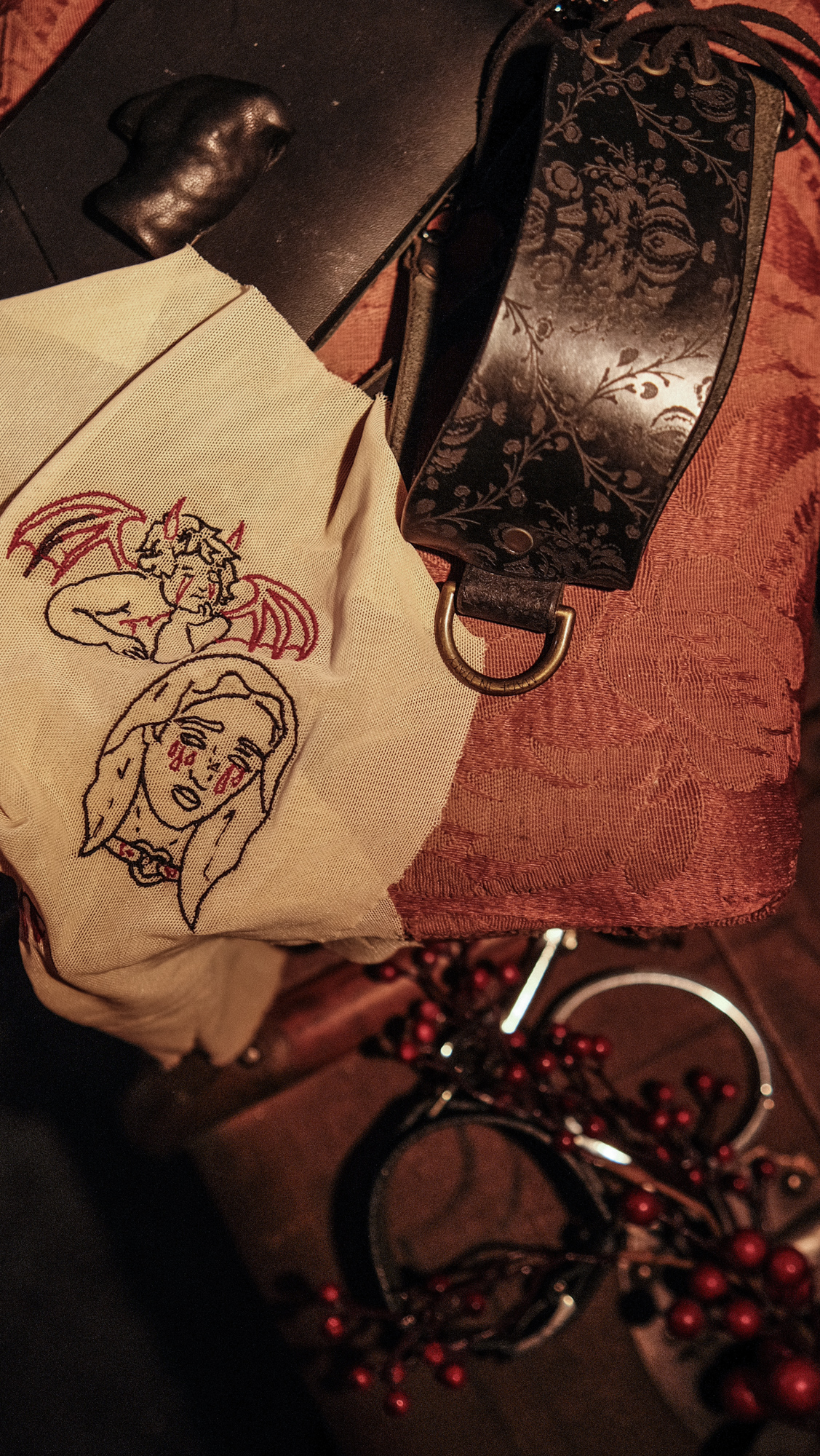 Historical corsetry architecture and technical detail